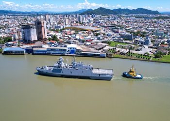 Fragata Tamandaré chega ao Rio para início das operações e reforça renovação naval brasileira