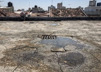Calor e temporais aceleram fissuras em lajes expostas no Rio de Janeiro