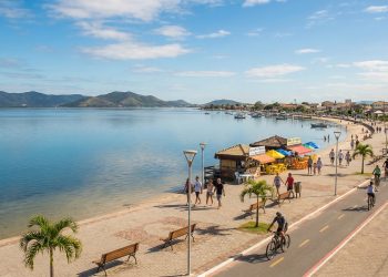 Iguaba Grande destaca-se como capital do bem-estar na Região dos Lagos, com orla plana que favorece a mobilidade da terceira idade