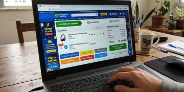 Código de Defesa do Consumidor combate Dark Patterns em compras online no Brasil