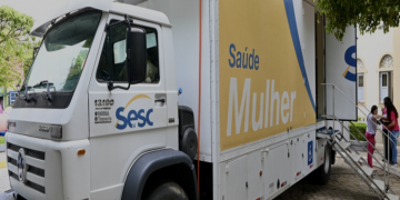 Unidade móvel do Sesc oferece exames gratuitos de mamografia e Papanicolau em Valença