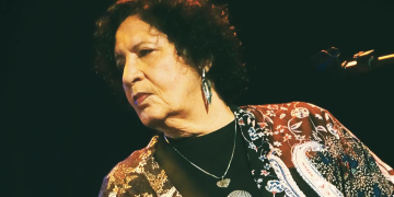 Fhernanda Fernandes homenageia Gal Costa e Elis Regina em show na Tijuca