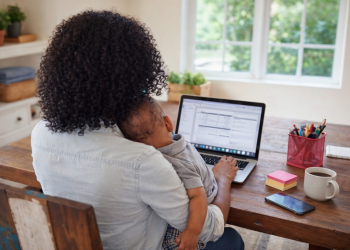 Rio de Janeiro registra aumento da chefia feminina em 53% dos lares em 2025