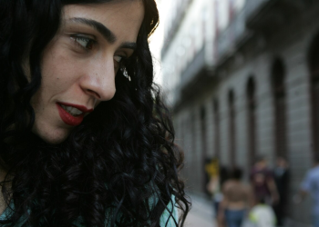 Alerj aprova homenagem a Marisa Monte com Medalha Tiradentes por cultura e meio ambiente