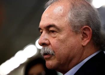 BNDES injeta R$ 366 bilhões na economia brasileira em 2025, impulsionando setores estratégicos