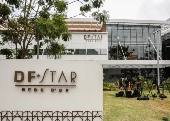 Bolsonaro é transferido por risco de morte devido a broncopneumonia bacteriana