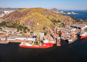 Niterói firma parceria para revitalizar indústria naval e gerar 5 mil empregos em 18 meses