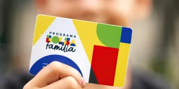 Caixa paga parcela do Bolsa Família a famílias com NIS final 7 em março