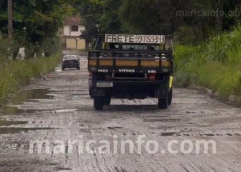 Avenida Itaocaia Valley em Maricá ainda enfrenta problemas com buracos e infraestrutura precária