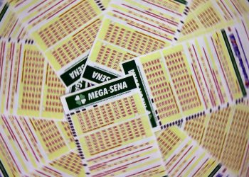 Mega-Sena acumula e oferece prêmio de R$ 105 milhões no próximo sorteio