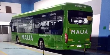 Viação Mauá testa ônibus elétrico na linha intermunicipal entre Niterói e Rio