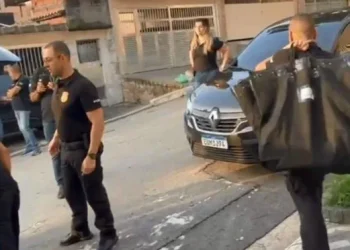 Operação conjunta investiga grupo suspeito de explorar falha no Pix e movimentar cerca de R$ 150 milhões em transações.