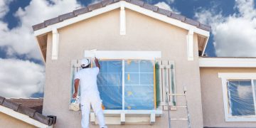 Custo médio para pintar casa em Niterói em 2026 varia entre R$ 28 a R$ 60 por metro quadrado