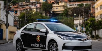 Polícia Civil prende casal suspeito de uma série de furtos em Icaraí, Niterói