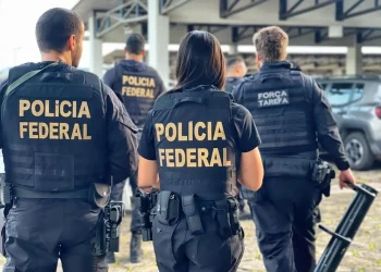 Três operações em três dias resultam na prisão de 36 policiais suspeitos de envolvimento com facções no Rio