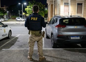 PRF apreende veículo roubado e clonado na Ponte Rio-Niterói durante fiscalização