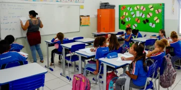 Prefeitura de Maricá inicia convocação de professores aprovados em concurso público