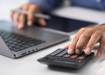 Receita Federal atualiza regras do Imposto de Renda 2026 com aumento na faixa de isenção e uso de inteligência artificial