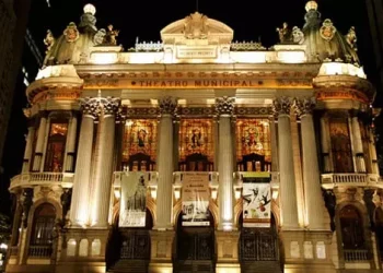 Theatro Municipal do Rio recebe mostra de arte e caligrafia em celebração ao Ano Cultural China-Brasil