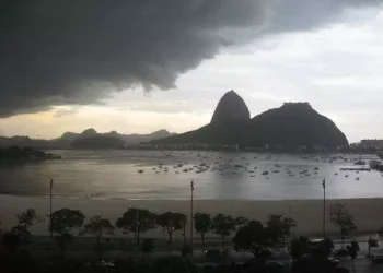 Alerta meteorológico no Rio prevê pancadas de chuva moderada a forte nesta terça-feira