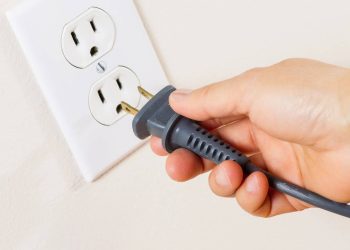 Prevenção de incêndios elétricos: hábitos e manutenção essenciais para segurança residencial