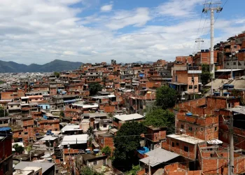 Favela no Brasil quase triplica de tamanho nos últimos 40 anos, atingindo 92,3 mil hectares