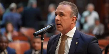 Alerj aprova lei que amplia punições por assédio moral e violência contra mulheres