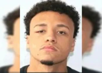 Camiseta usada por participante de estupro em Copacabana é recolhida após repercussão