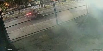 Jovem de 22 anos morre após colisão entre motos em Niterói, Polícia investiga causas