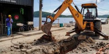 Revitalização da orla de Pedrinhas avança com obras de infraestrutura e melhorias para turismo