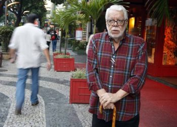 Projeto de lei homenageia Manoel Carlos com nome de rua no Leblon