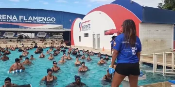 Prefeitura de Maricá oferece aulas gratuitas de hidroginástica para promover saúde e bem-estar