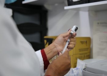 Falta de vacinas contra a Covid-19 impede esquema de imunização infantil no Rio de Janeiro