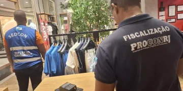 Fiscalizações do Procon-RJ evitam irregularidades em estabelecimentos e terminais de chegada antes do feriado