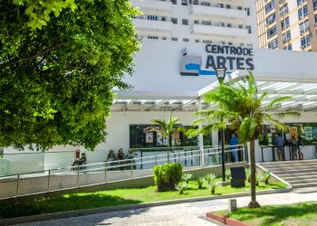 Niterói realiza oficina gratuita de bumba-meu-boi na UFF para fortalecer tradição cultural