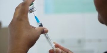 São Gonçalo amplia vacinação contra a gripe para grupos prioritários e crianças de 6 meses a 5 anos