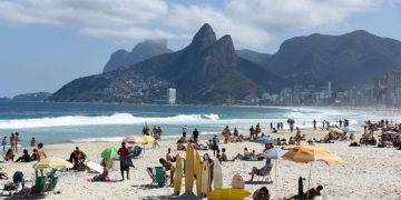 Rio de Janeiro fica de fora do ranking das cidades mais felizes do mundo, diz estudo