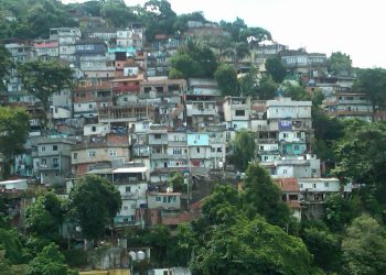Verticalização na Chácara do Céu aumenta risco estrutural e causa preocupação ambiental