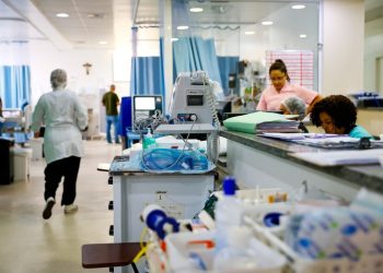 Pesquisa do Hospital Universitário Antônio Pedro avalia impacto da inteligência artificial na formação médica no Brasil