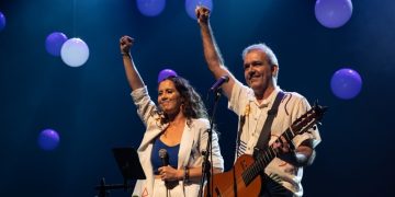 Espetáculo de paródias envolvem música, humor e temas atuais em Niterói