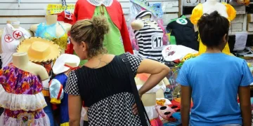 Lojistas do Rio estimam aumento de 2% nas vendas com show gratuito de Shakira em Copacabana