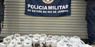 Polícia apreende pistola, drogas e materiais ilegais em operação no Jardim Bom Retiro