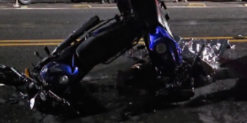 Homem de 38 anos morre em colisão entre duas motos na Avenida Professor João Brasil, em São Gonçalo