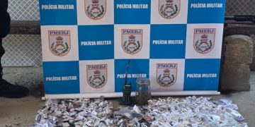 Homem de 20 anos é preso por tráfico na Comunidade do Inferninho, Niterói