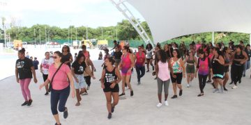 Prefeitura promove aula de dança Charme no Parque Rj Nosso Sonho de São Gonçalo