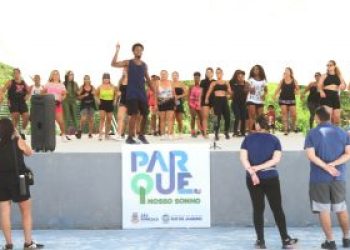 Prefeitura promove aula de Charme e lazer na nova área de esporte de São Gonçalo
