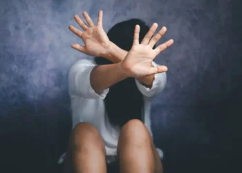 Rio lança campanha com bancos públicos de alerta contra feminicídio