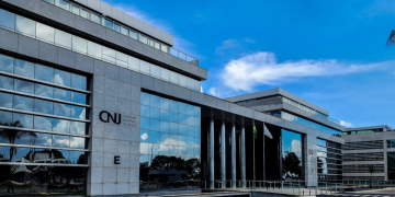 CNJ e CNMP mantêm benefícios extras aos juízes e promotores após decisão do STF