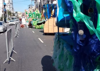Desfiles de carnaval em São Gonçalo mobilizam preparação e alteram tráfego na região central