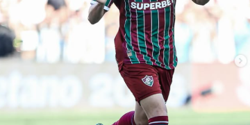 Savarino se destaca pelo Fluminense após lesão de Lucho Acosta